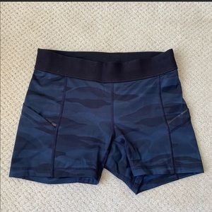 Lululemon Bike Short size 6